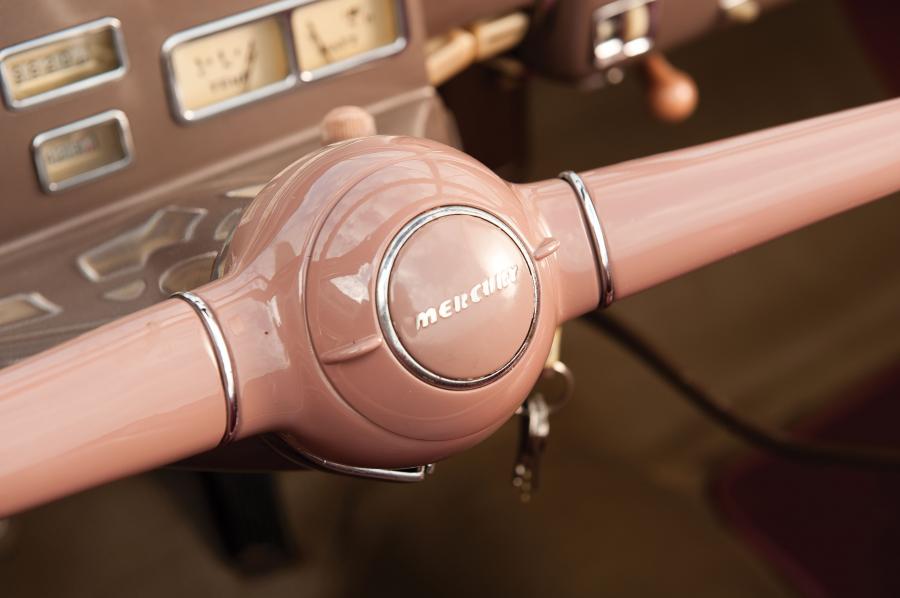  Mercury Eight Convertible 1939 года  (фото 23 из 31)
